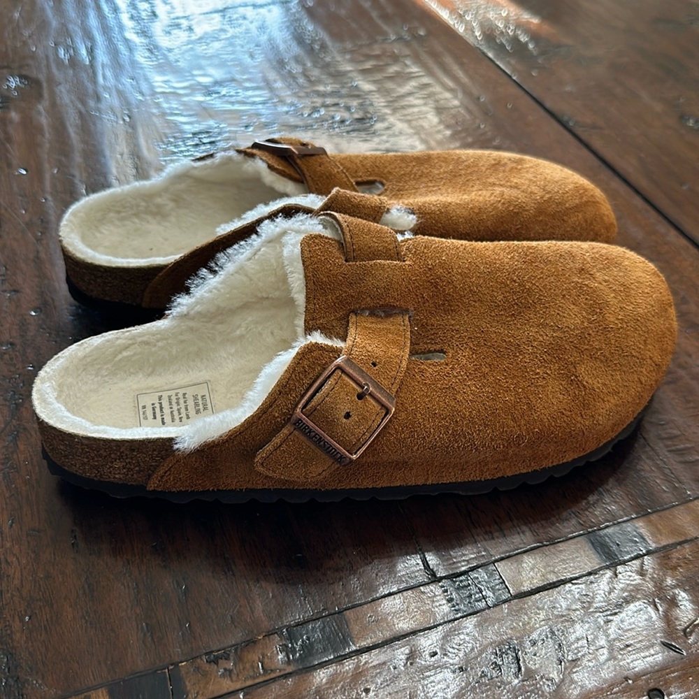 Fuzzy Birkenstocks!